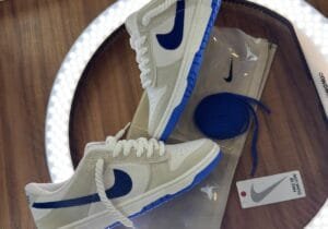 Dunk Low - White/Beige & Blue