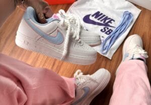Nike Air Force 1 - Glow Touch