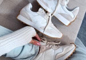 New Balance 327 - Blancas