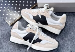 New Balance 327 - Desert