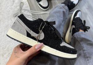 Air Jordan 1 Low - Black&Grey Glow